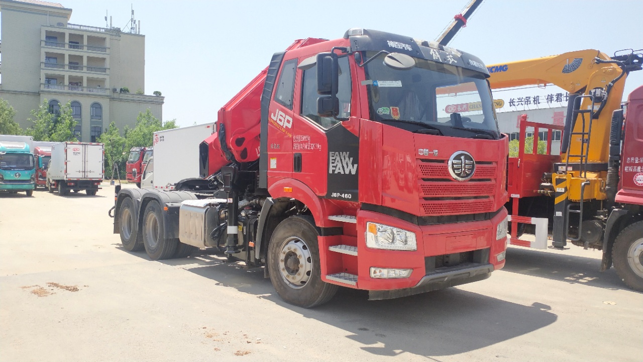 國(guó)六解放J6P隨車吊牽引車